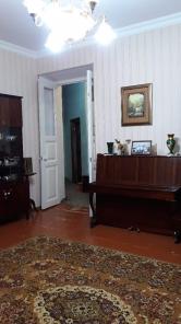 Продаётся дом в  центре Гюмри