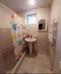 3-к. квартира, 78 кв.м, 2/5 эт.  Ереван, Арабкир, проспект Азатутян